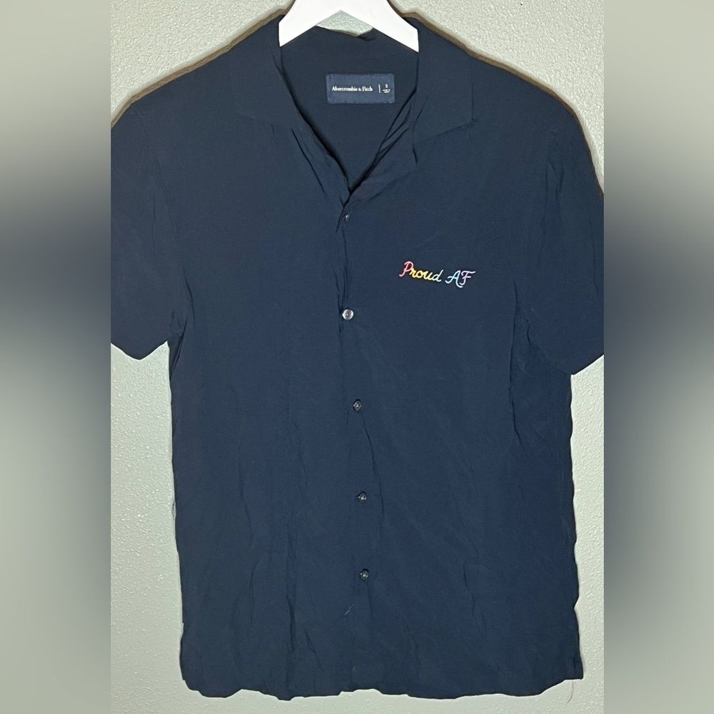 Abercrombie & Fitch Pride Collection Blue Button UP Shirt Men's Small